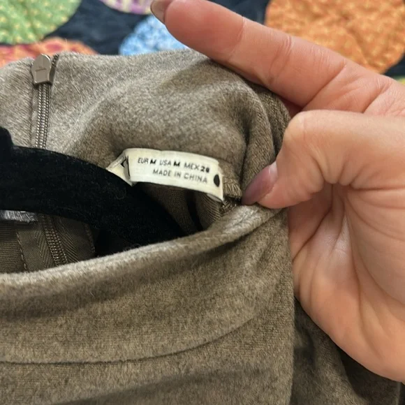 Zara dress - Picture 2 of 3